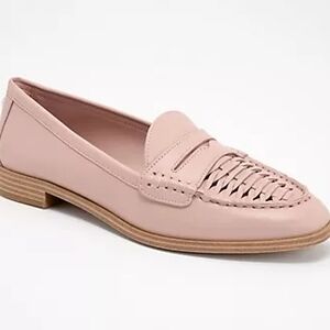 New! Vince Camuto Genuine Leather Woven Loafers. Size 8.5